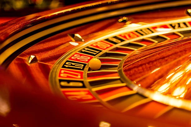 macan177 mobile live dealer table and Hongkong Pools screen